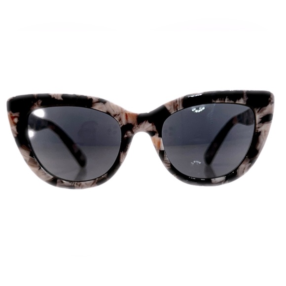Cat Eye Shaped Sunglasses - Picture 3 of 3